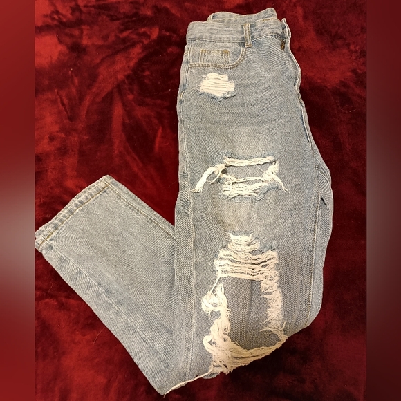 Shein Ripped Jeans - Picture 4 of 15